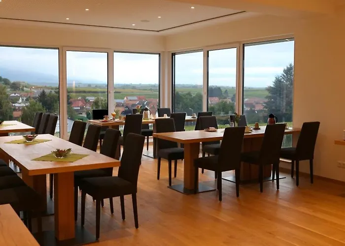 酒店 Voegelis Weinnest