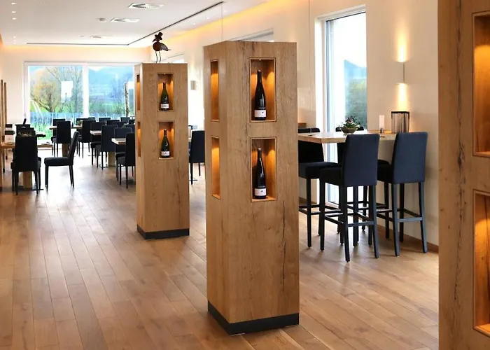 Voegelis Weinnest * 朗道因德普法尔茨