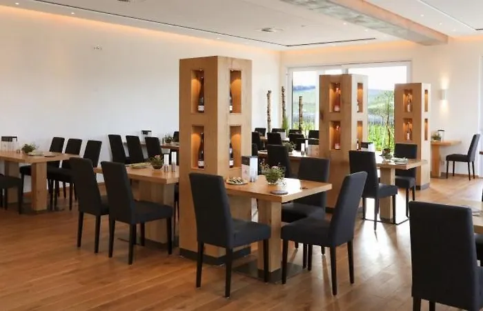 Voegelis Weinnest * 朗道因德普法尔茨